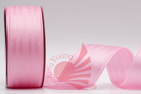 Гудзикова сатинова тканина з гудзиковими стрічками_світло-рожева